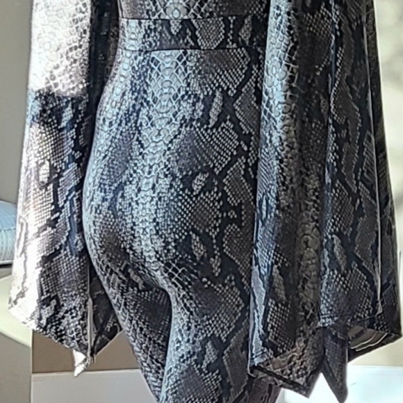 PYTHON BELL SLEEVE JUMPSUIT - Picture 12 of 14